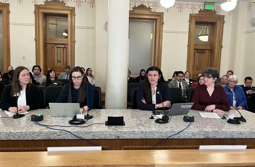 Advocates Testify in Favor of Cell Phone Policies for Schools