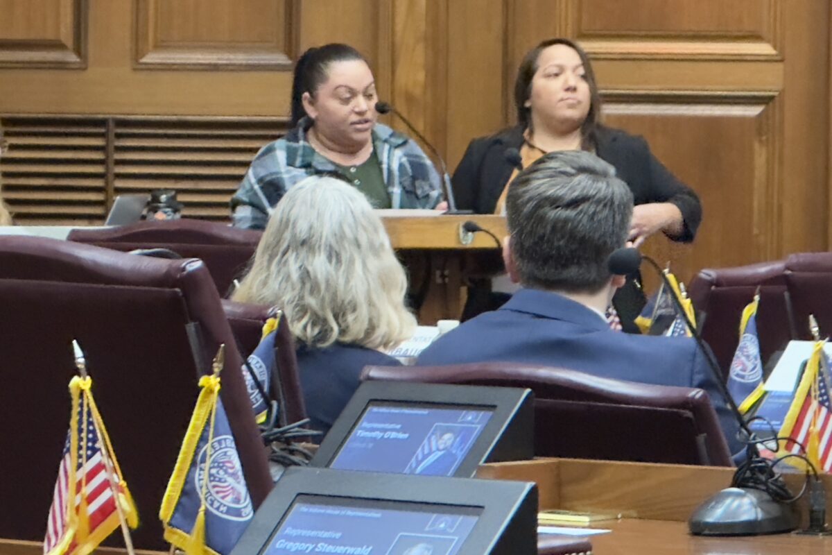 Noemí testified on HB 1498